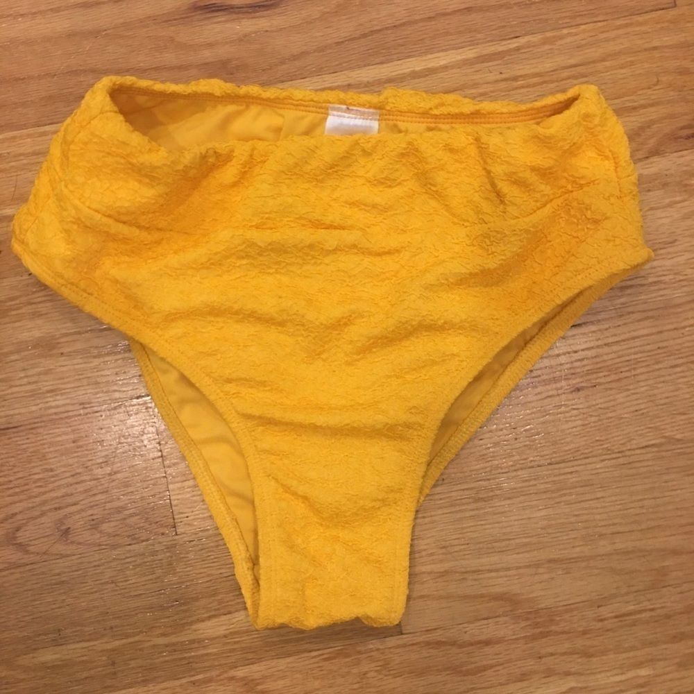 Xhilaration medium yellow gold bikini bottom swim